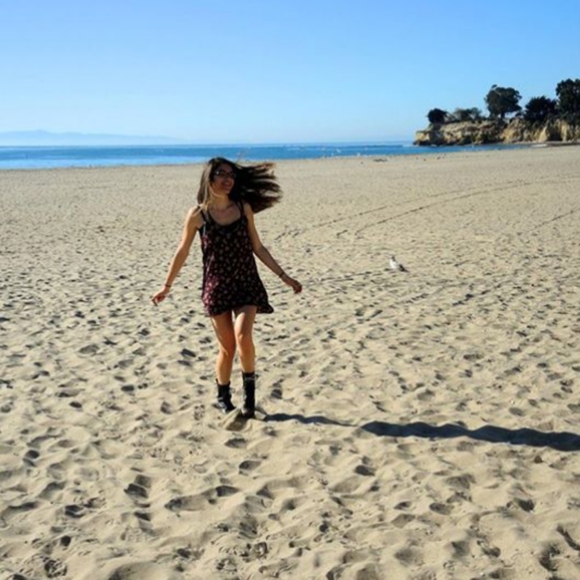 Brandy Melville Lynette Dress - Picture 3 of 5